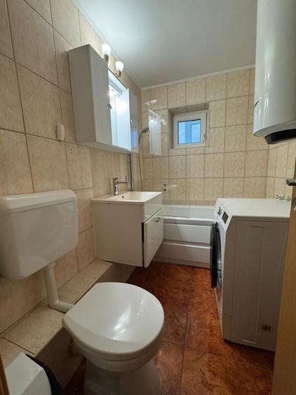 Apartament cu 3 camere în Brâncoveanu
