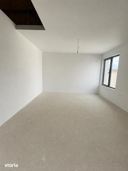 Casă cu 3 camere cu Teren 330 Mp în Central