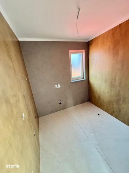 Casă cu 5 camere cu Teren 480 Mp în Horodnic