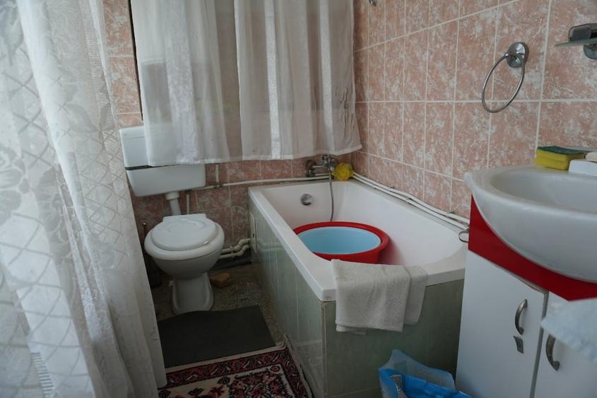 Casă individuală cu 3 camere cu Canalizare în Nord