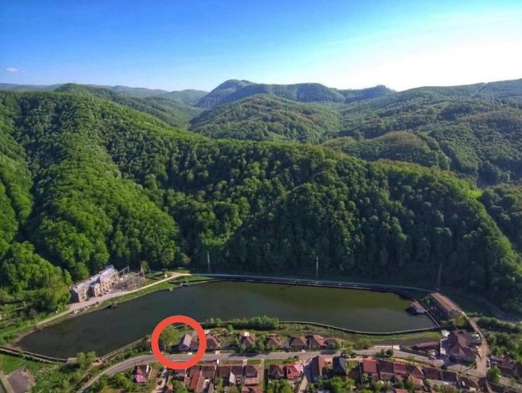 Casă individuală cu 5 camere cu Canalizare în Lendt