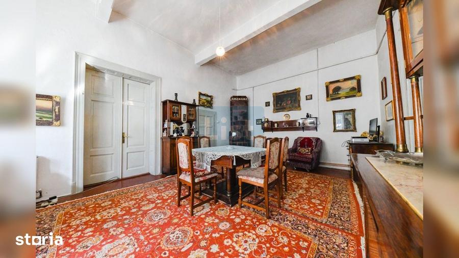 Casă cu 4 camere cu Teren 468 Mp în Central