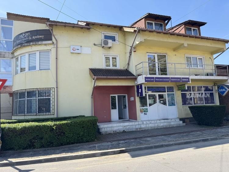 Spațiu comercial, de 100 mp, în Ultracentral