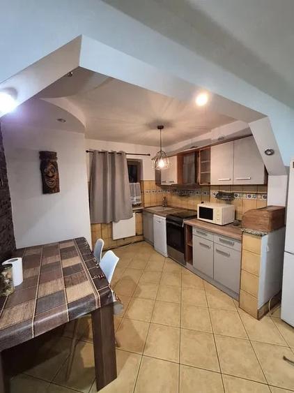 Apartament cu 2 camere semidecomandat în Podgoria