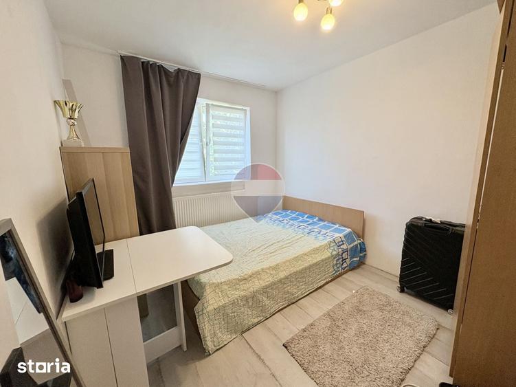 Apartament cu 3 camere în Aurel Vlaicu