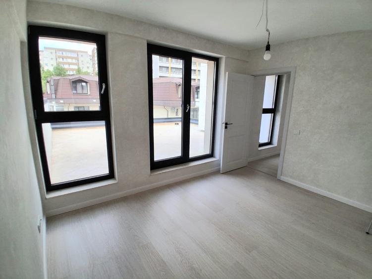Apartament de vanzare 2 camere cu terasa, zona Pacurari, INTABULAT si FINISAT - 17