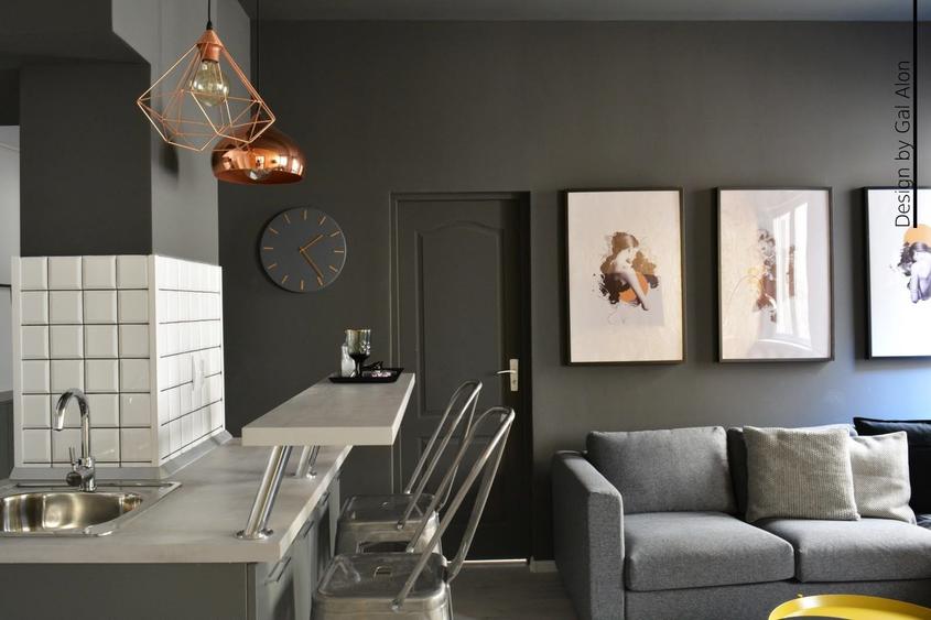 Apartament cu 3 camere, mobilat în Calea Victoriei