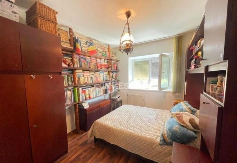 Apartament cu 3 camere decomandat în Tomești