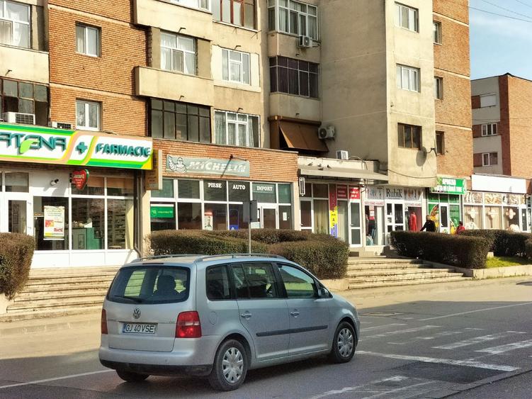 Spațiu comercial, de 24 mp, în Ultracentral
