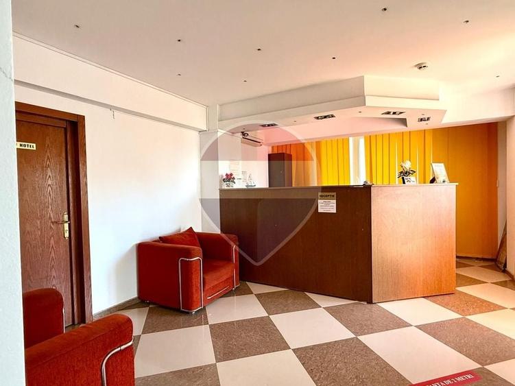 Hotel/Pensiune, de 1,250 mp, în Central