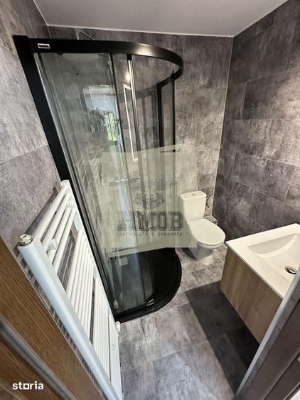 Casă cu 4 camere cu Teren 1000 Mp în Central