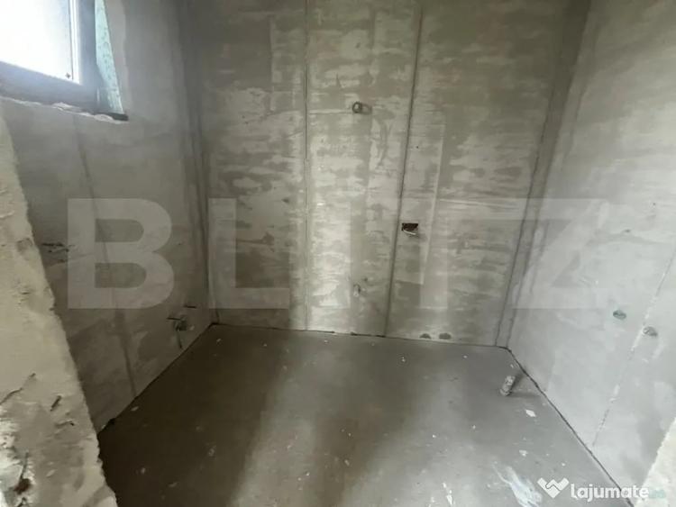 Casă cu 4 camere cu Teren 300 Mp în Vetiș