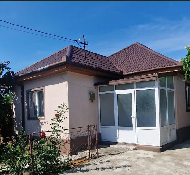 Casă cu 3 camere în Vernești