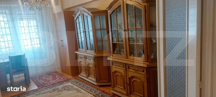 Apartament cu 3 camere decomandat în Decebal