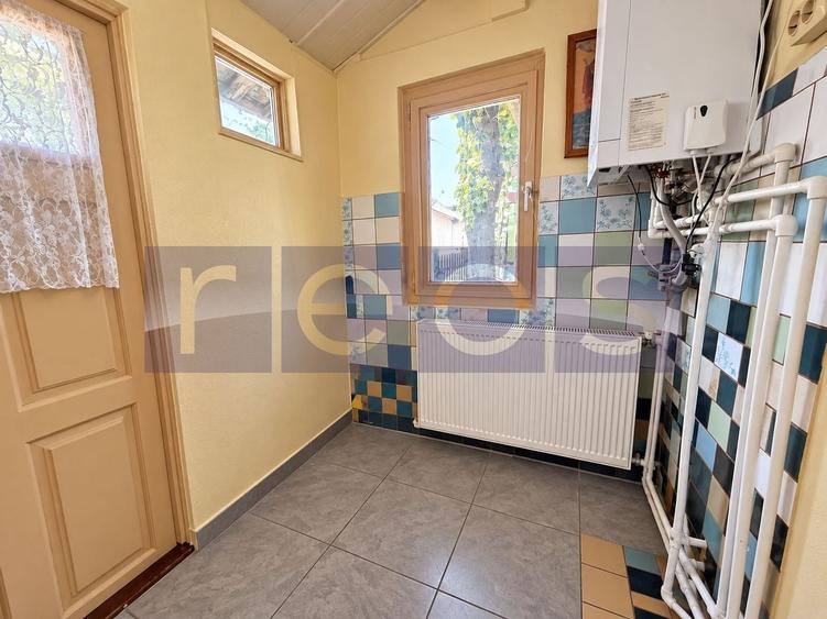 DE VANZARE CASA INTERBELICA  – 3 CAMERE - METROU STEFAN CEL MARE - 5