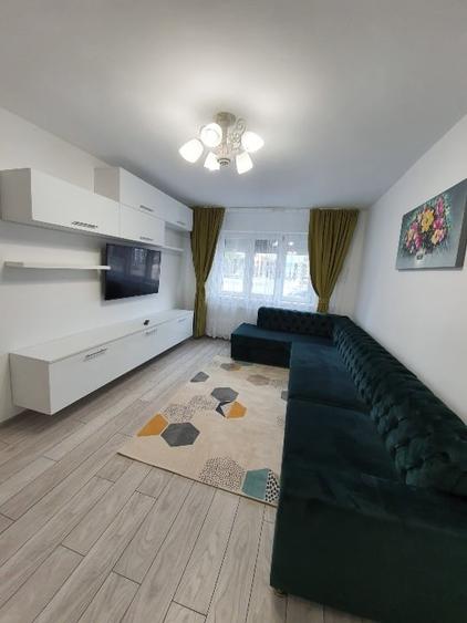 Apartament cu 2 camere decomandat, mobilat în Podgoria