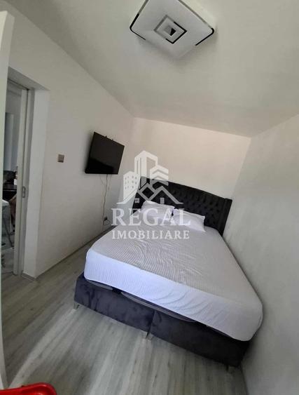 Apartament cu 2 camere semidecomandat, mobilat în Central