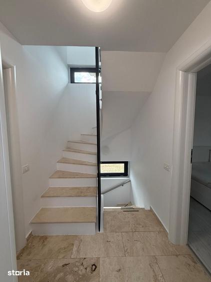 Casă cu 5 camere cu Teren 130 Mp în Berceni