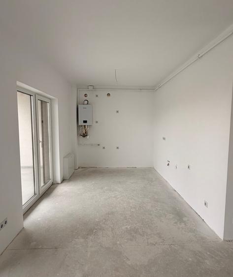 Apartament cu 3 camere decomandat în Turnișor