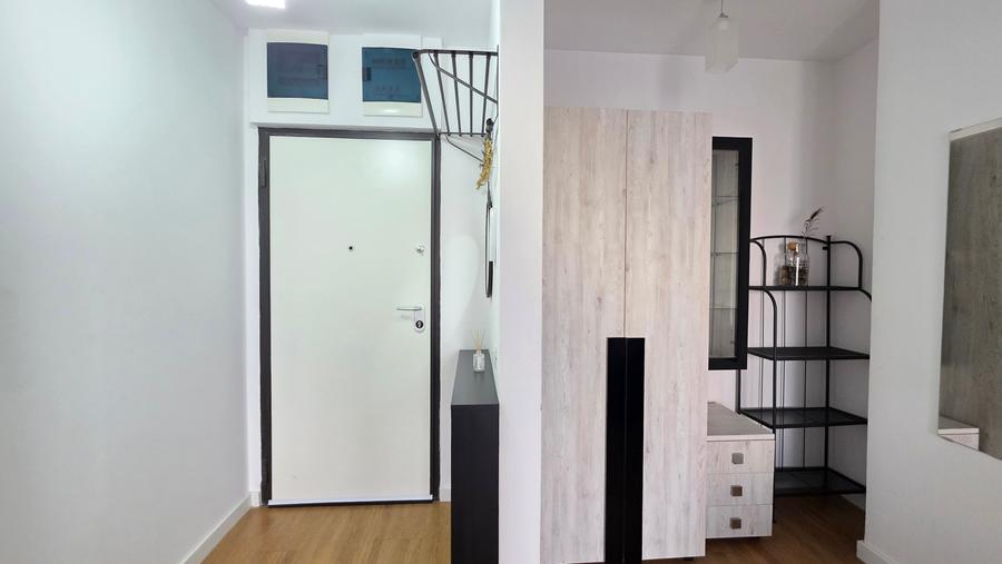 Apartament cu 2 camere semidecomandat în Bd. Laminorului