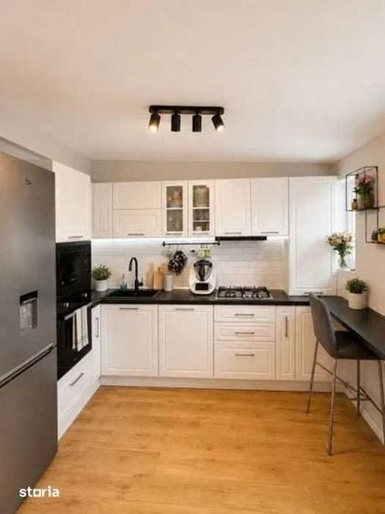Apartament cu 3 camere în Sânnicoară