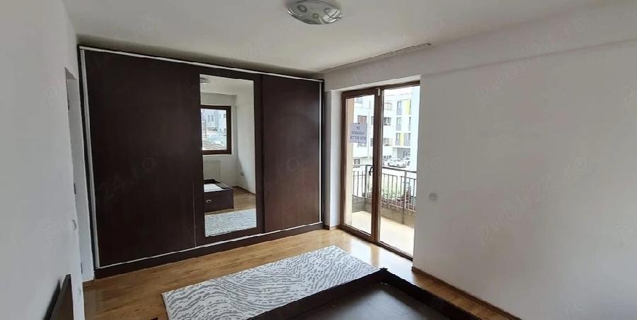 Apartament cu 3 camere decomandat în Florești