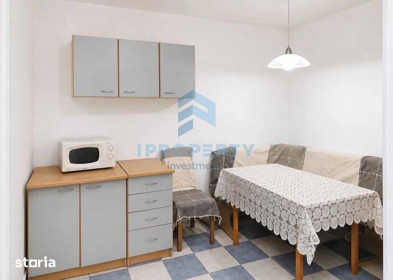Apartament cu 3 camere decomandat în Romană