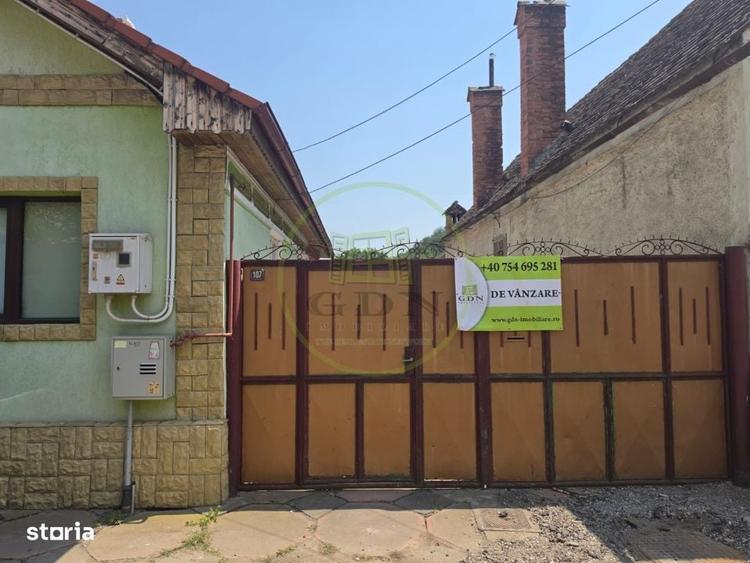 Casă cu 4 camere decomandat în Gura Râului