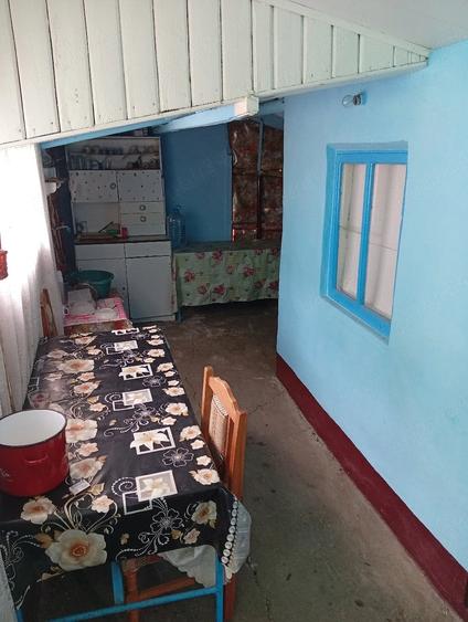 Casă cu 4 camere cu Teren 130 Mp în Laza