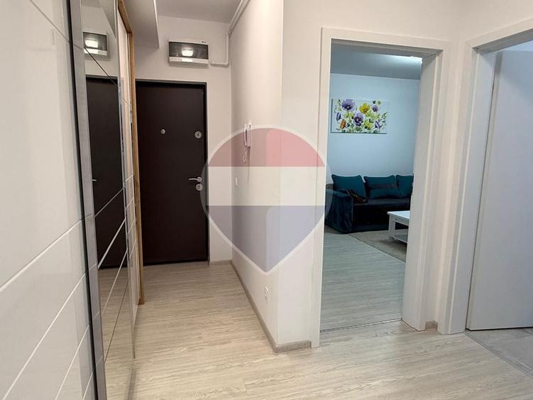 Apartament cu 2 camere decomandat, mobilat în Uverturii