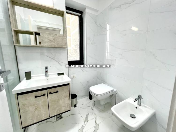 Apartament cu 3 camere, mobilat în Central