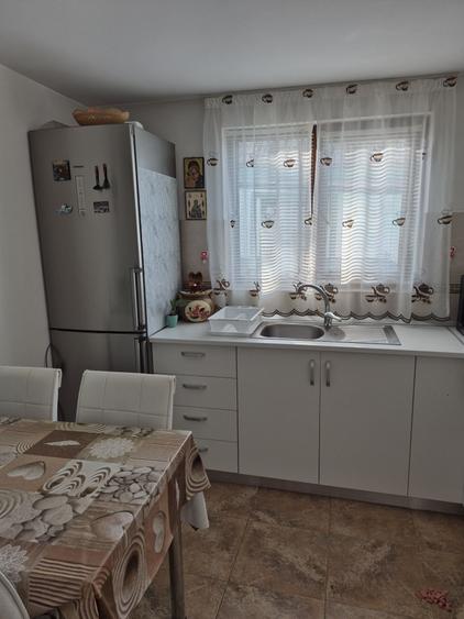 Casă cu 3 camere cu Teren 1000 Mp în Central