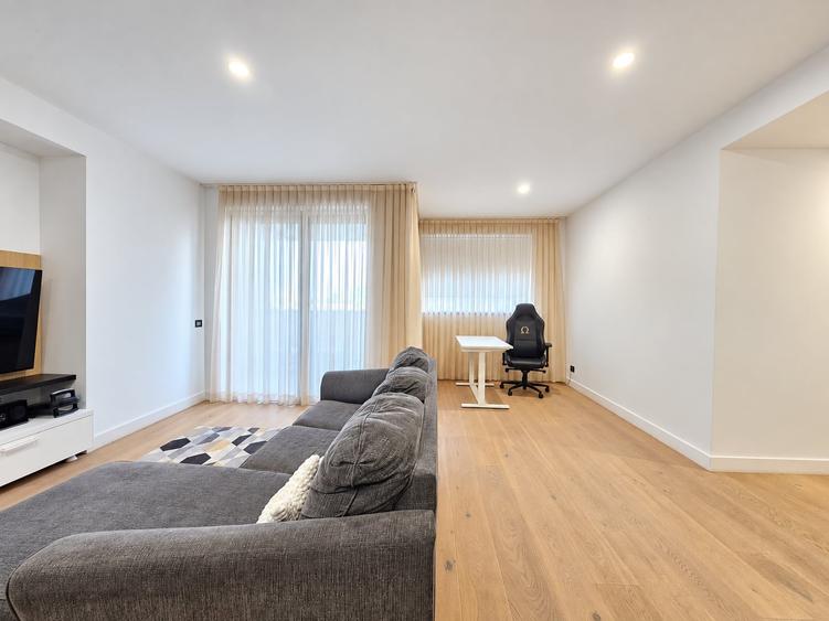 Apartament cu 2 camere semidecomandat, mobilat în Aviației