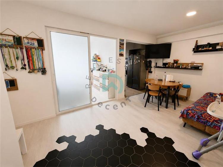 Apartament cu 3 camere decomandat în Triaj