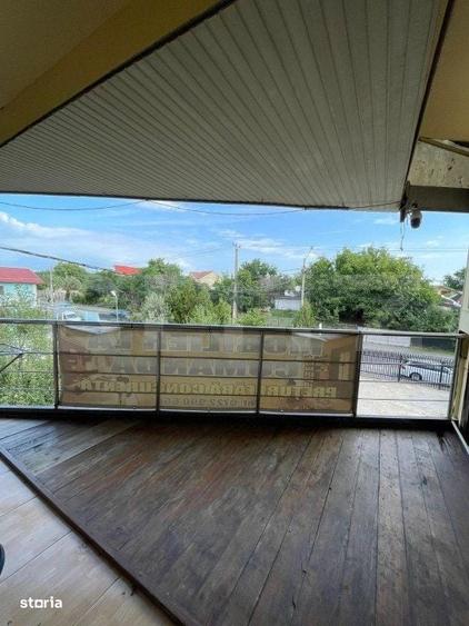 Spațiu comercial, de 300 mp, în Valea