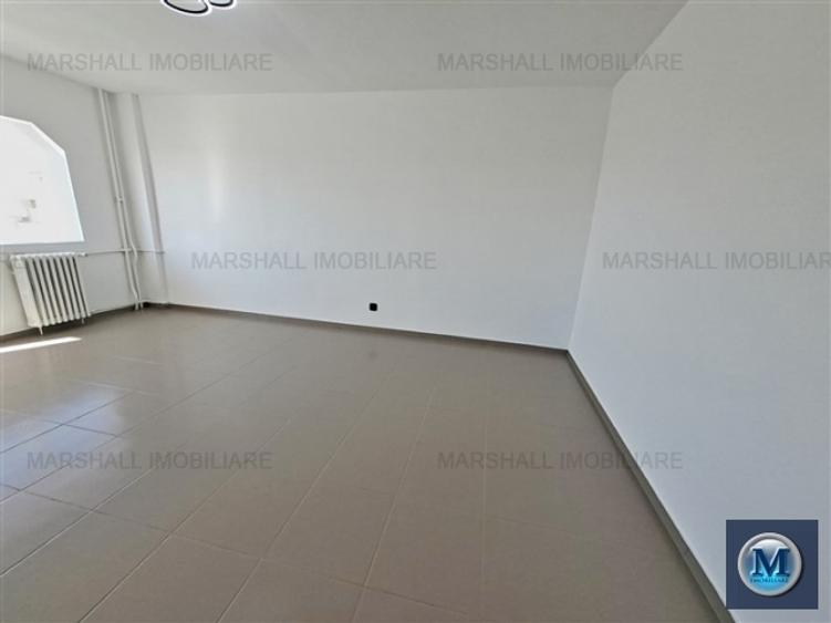 Apartament cu 4 camere decomandat în Malu Roșu