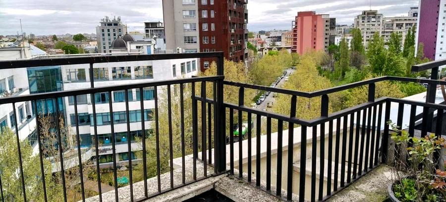 Garsonieră semidecomandată, mobilată în Unirii