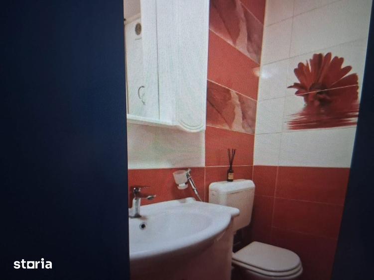 Apartament cu 2 camere decomandat în Obor