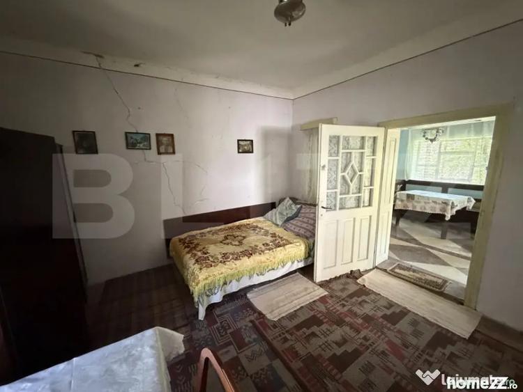 Casă cu 2 camere cu Teren 3673 Mp în Coșeiu