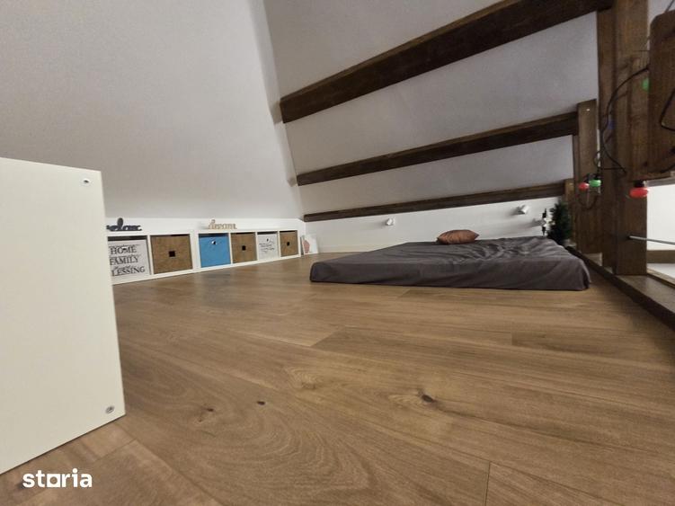 Casă cu 5 camere cu Teren 286 Mp în 1 Mai