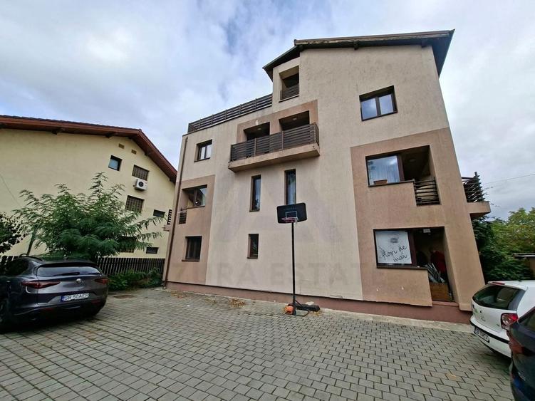 Apartament cu 3 camere decomandat, mobilat în Calea Dumbrăvii