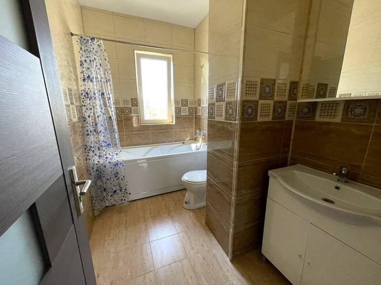 Apartament nou cu 4 camere decomandate, confort sporit, 100 mp, superfinisat, cu garaj sub bloc, in - 1
