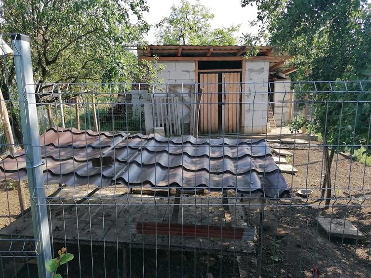 Casă cu 2 camere cu Teren 1600 Mp în Cetea