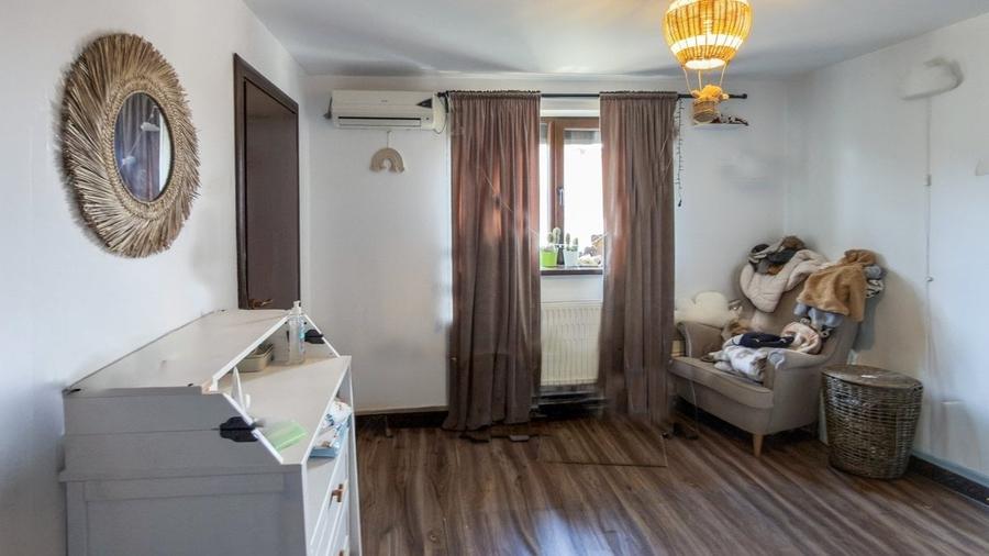 Casă cu 6 camere cu Teren 400 Mp în Pantelimon