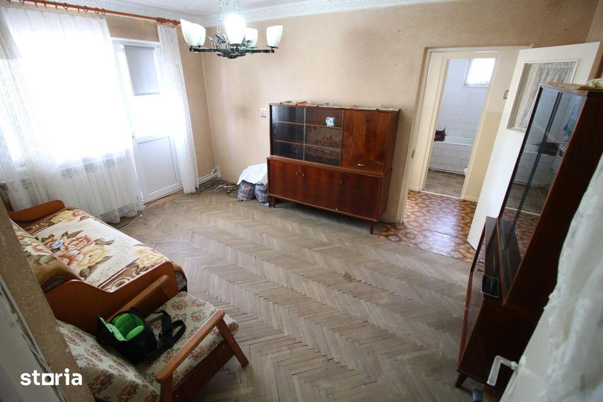 Apartament cu 2 camere în Micro 40
