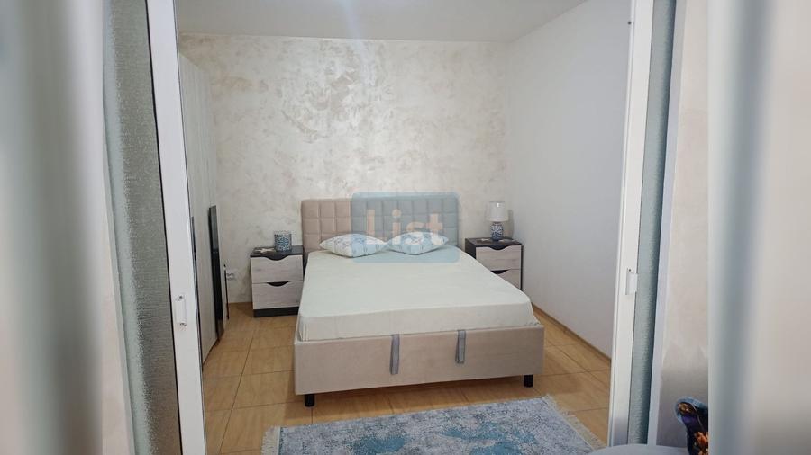 Apartament cu 2 camere semidecomandat în Mazepa 1
