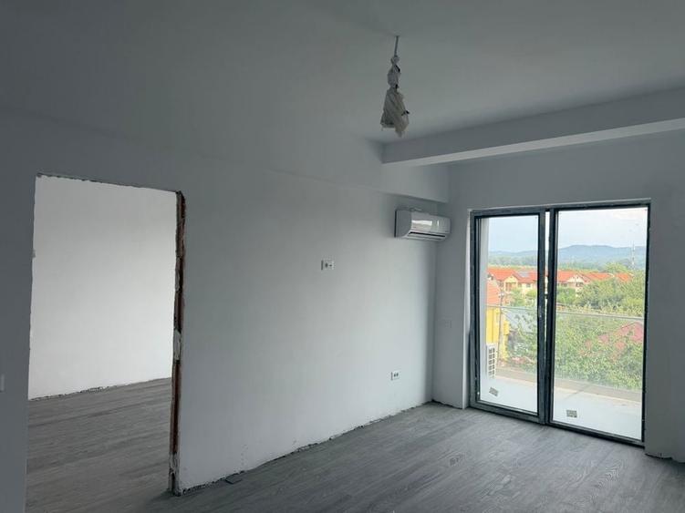 Apartament cu 2 camere decomandat în Ostroveni