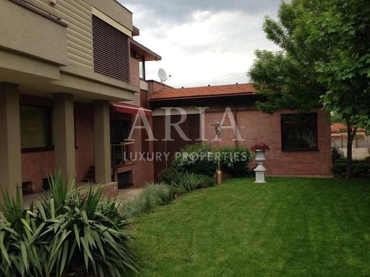 Casă individuală cu 6 camere cu Piscina în Pipera