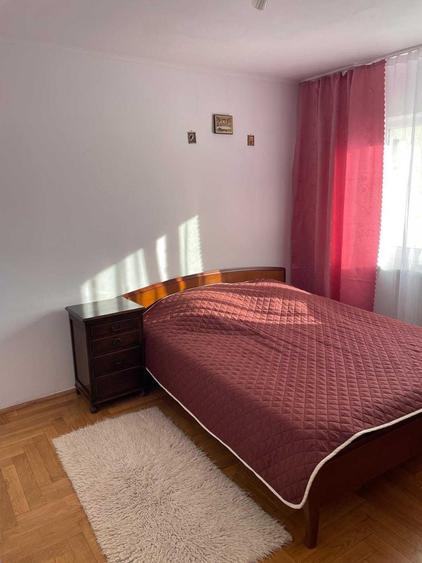 Apartament cu 3 camere decomandat în Rogerius