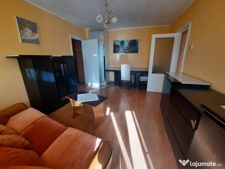 Central, Unirii, ofer 2 camere bd.Cantemir, bloc reabilitat, AC. - 1
